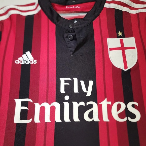 AC Milan Jerseys (2) Short (1) - Picture 10 of 12